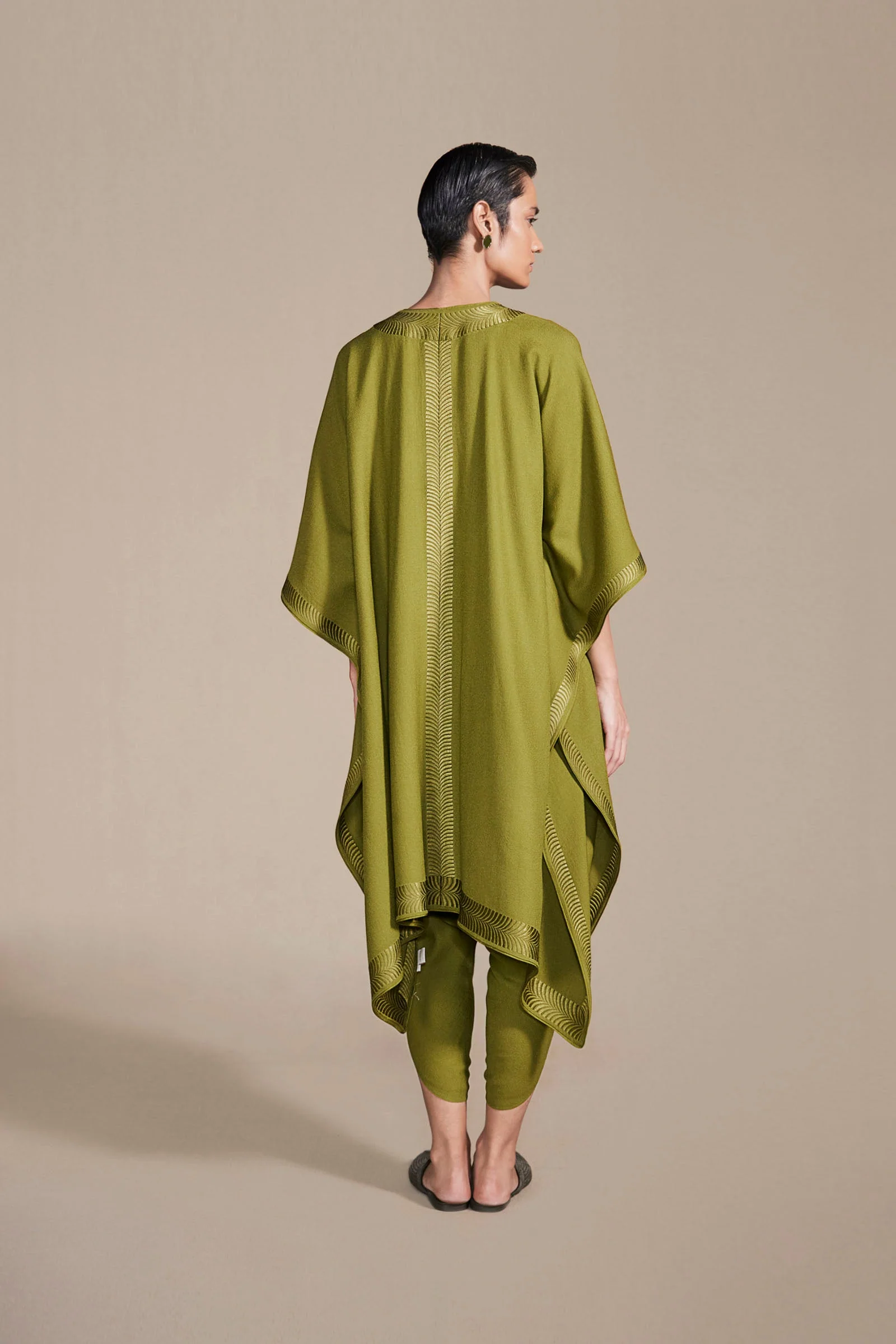 Adarah Cape Set - Image 5