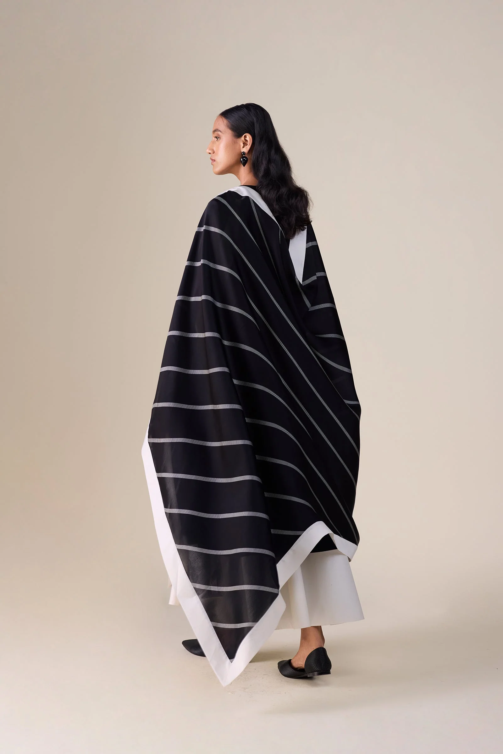 Afeesa Kurta Set - Image 10