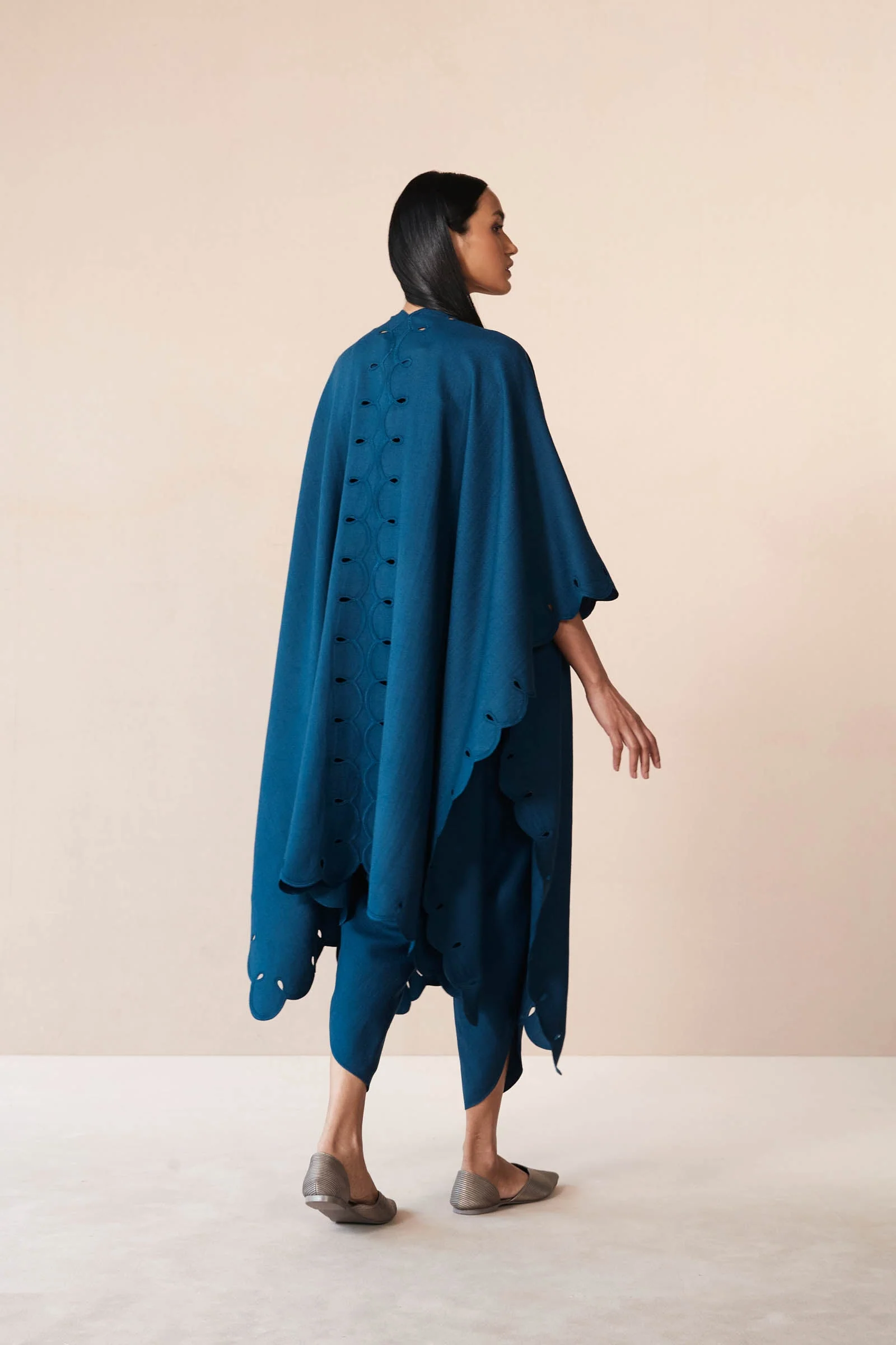 Alea Cape Set - Image 4