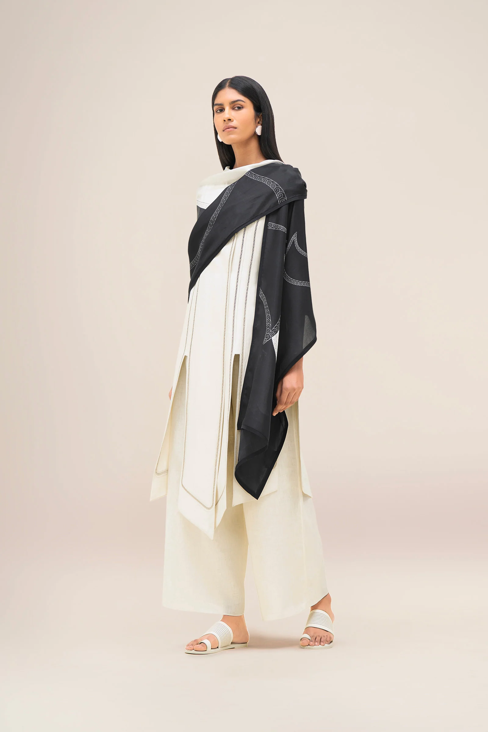 Avis Scarf - Image 3