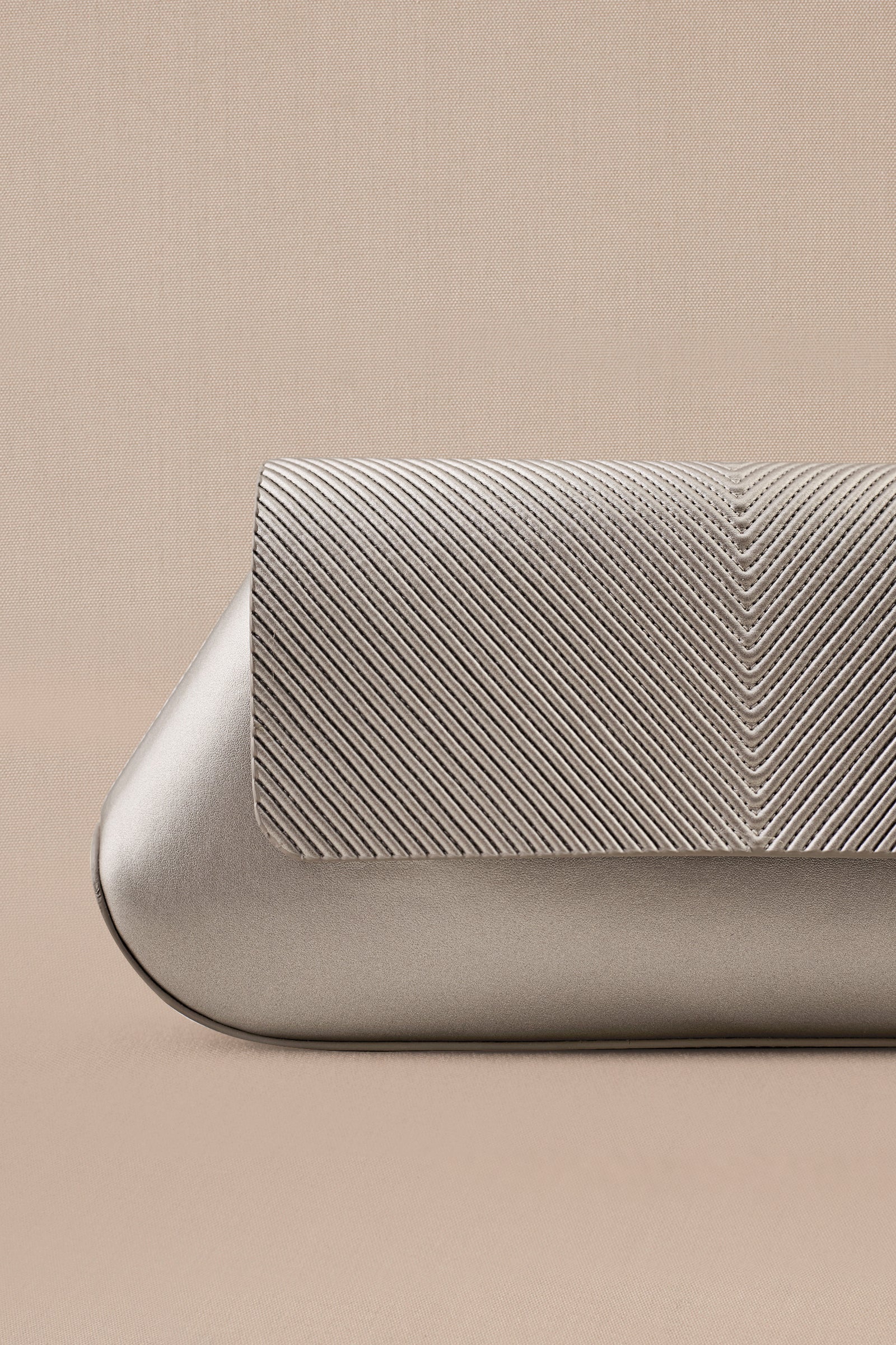 Azra Clutch - Image 5