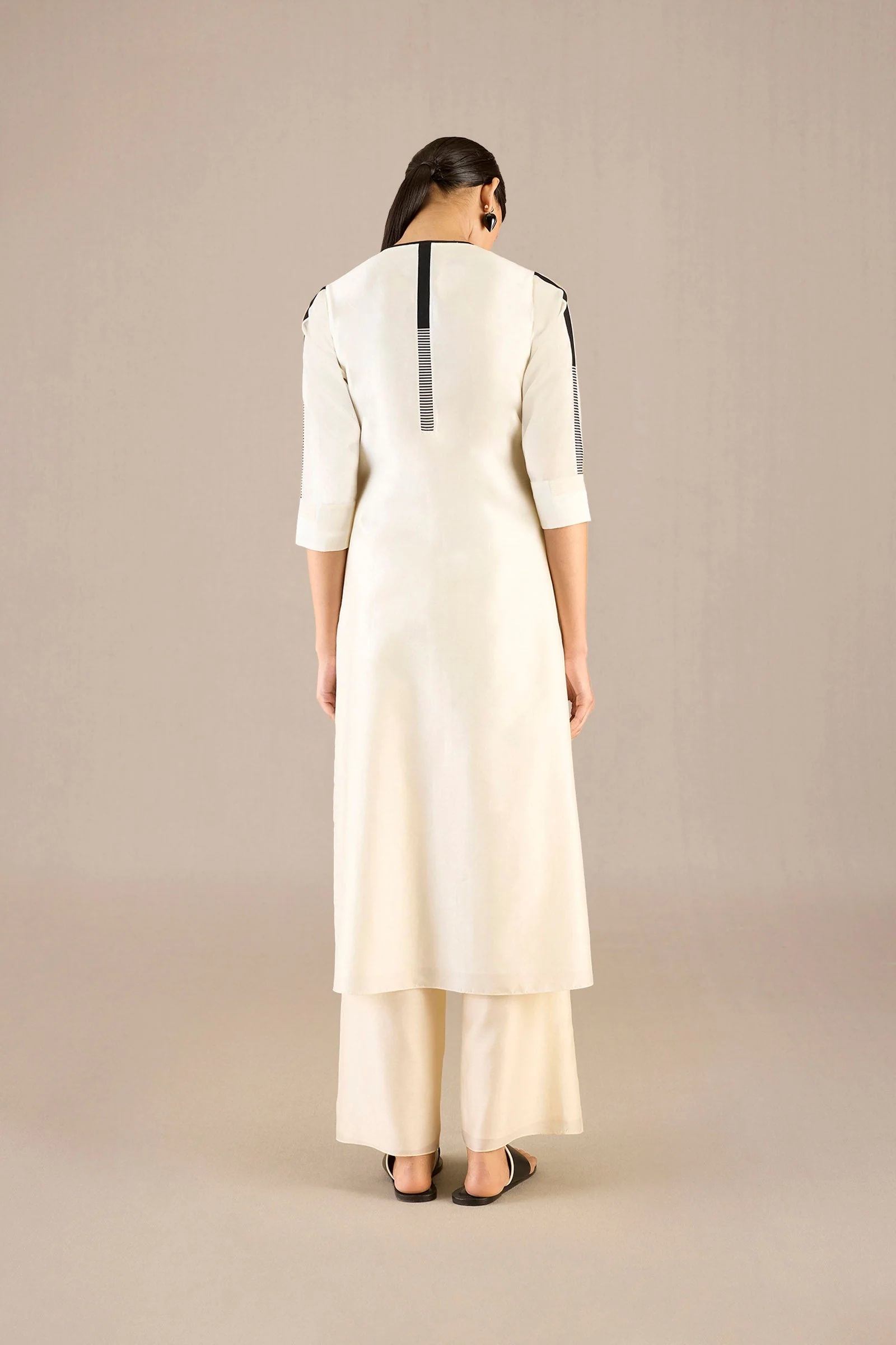 Bina Kurta Set - Image 5