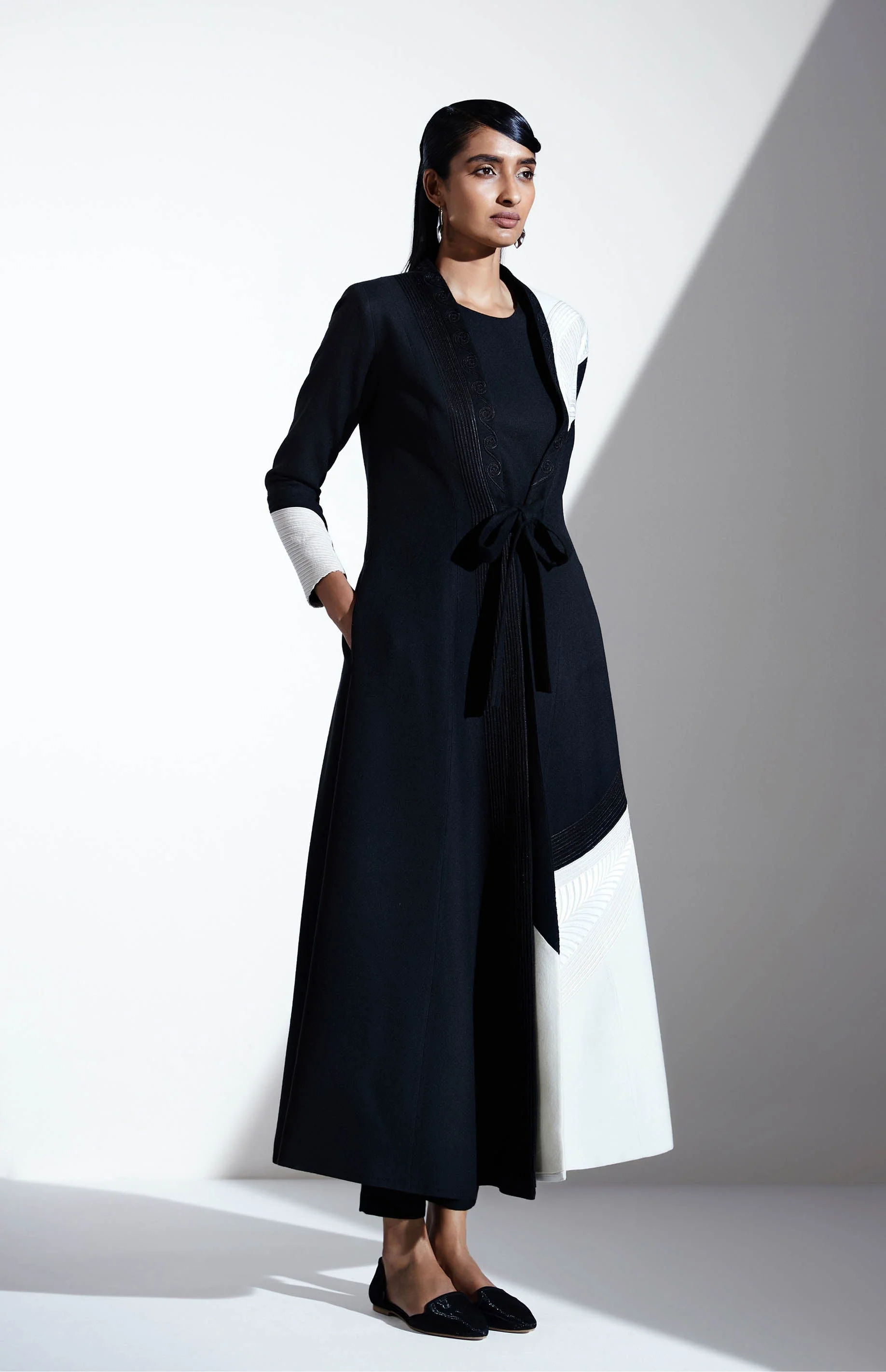 Cemille Midnight Black Jacket in Wool - Image 2