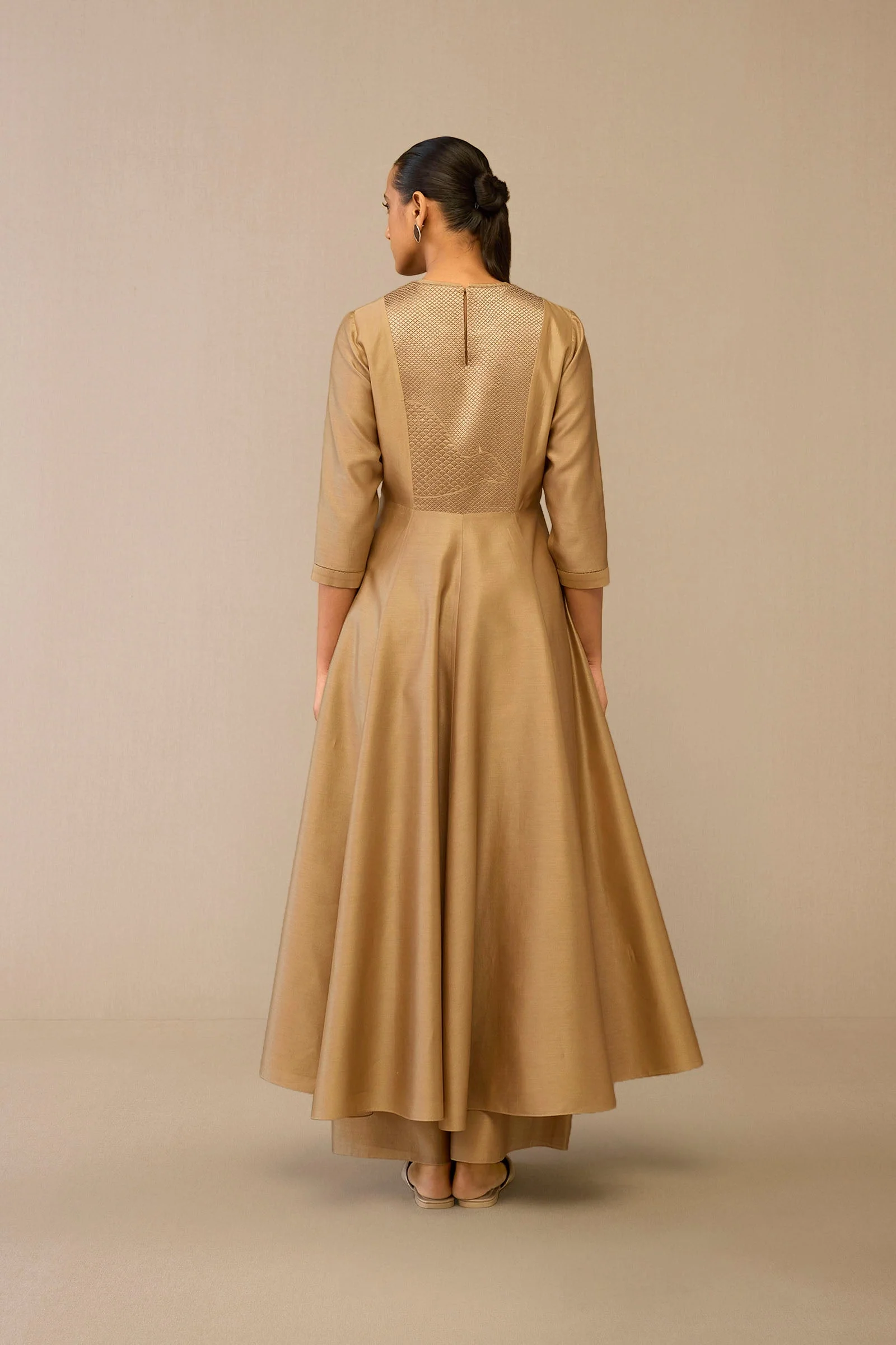 Dilana Kurta Set - Image 9