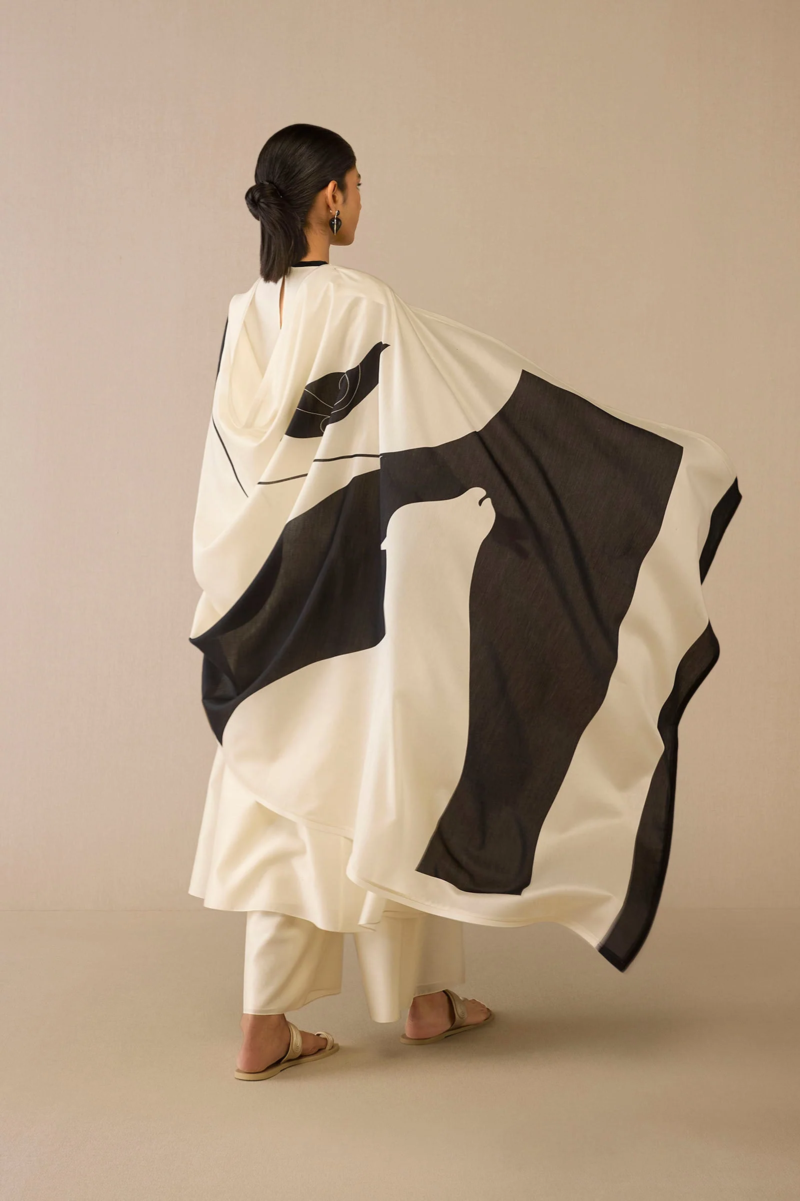 Dilkhush Kurta Set - Image 2