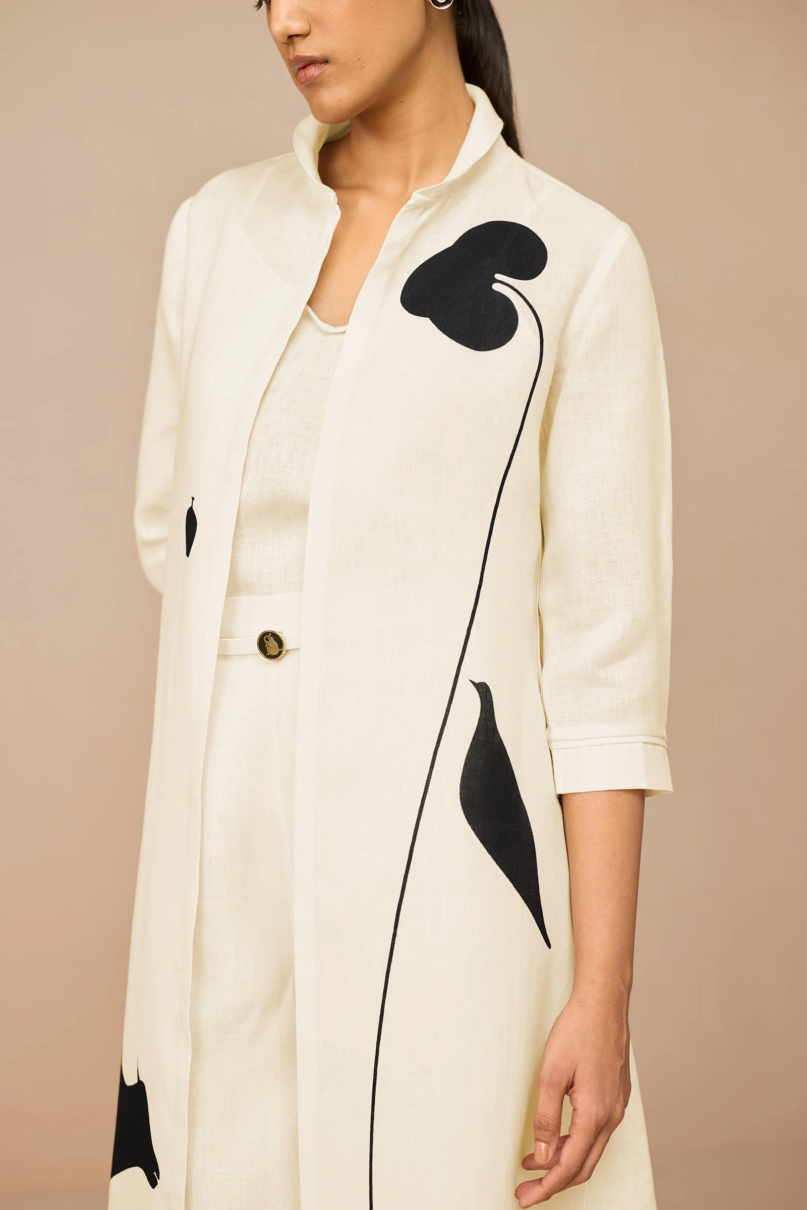 Dilnawaz Jacket Set - Image 3