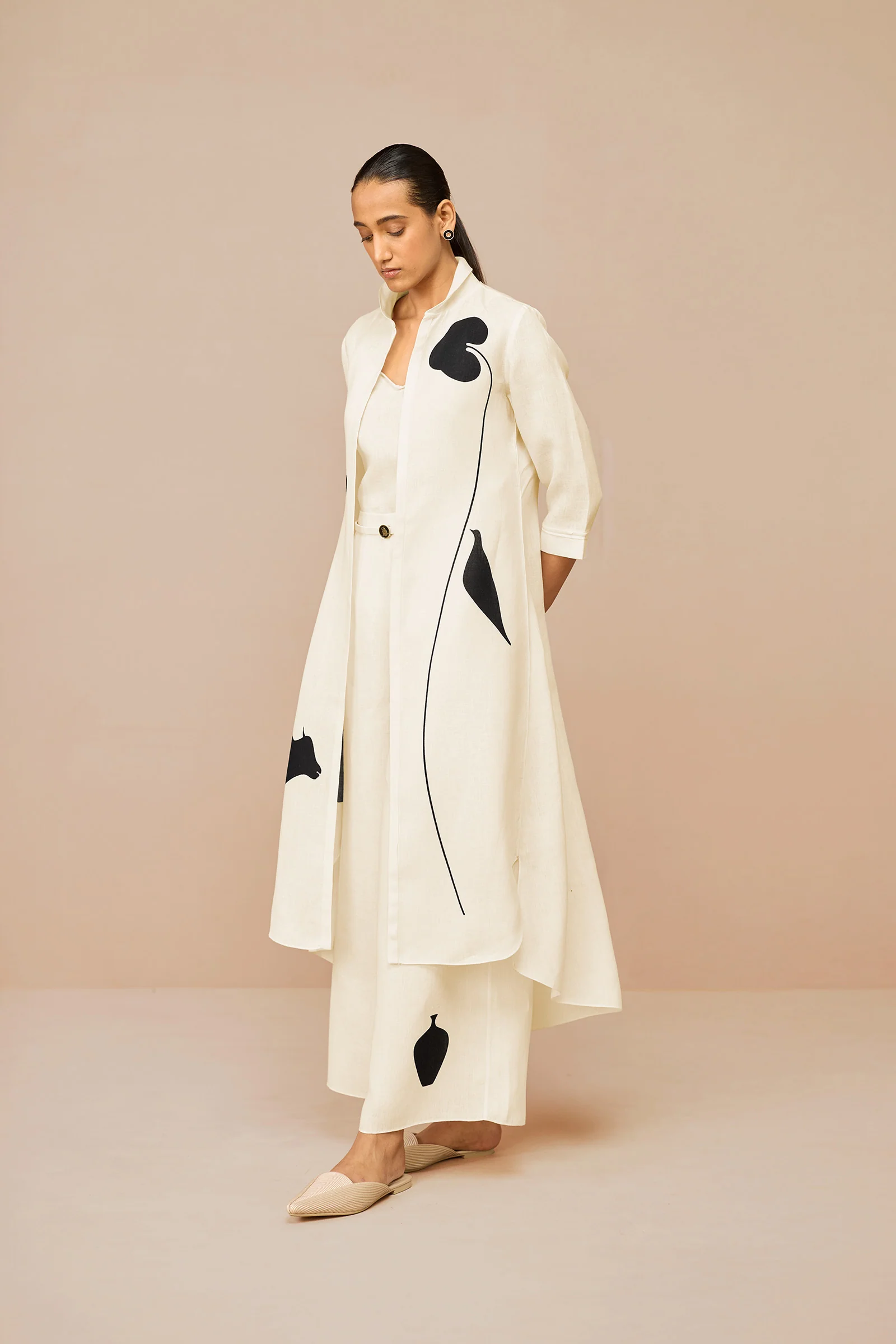 Dilnawaz Jacket Set - Image 4