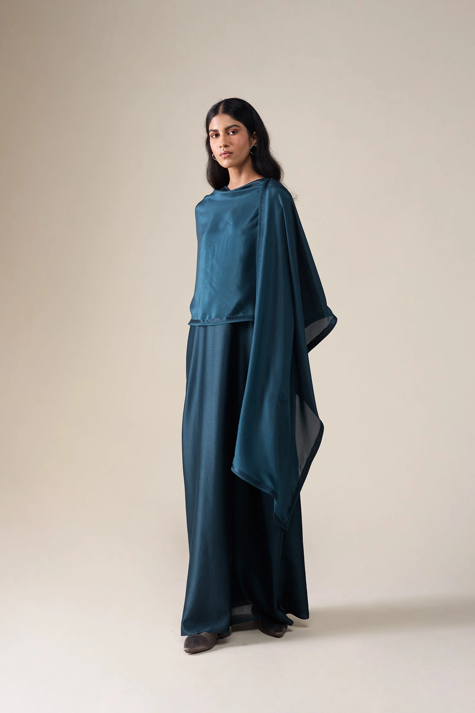 Ivelle Scarf - Image 2
