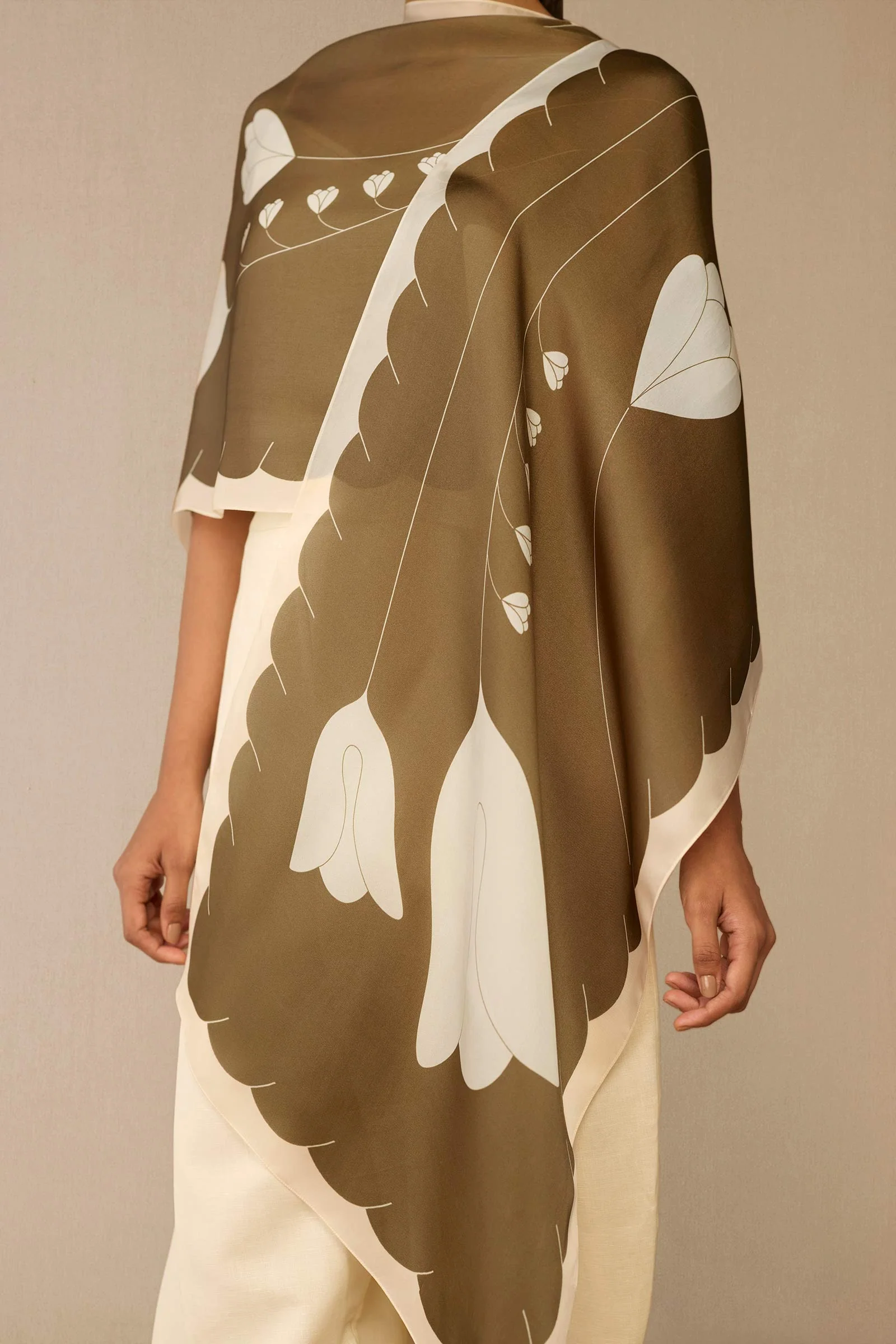 Izela Scarf - Image 5