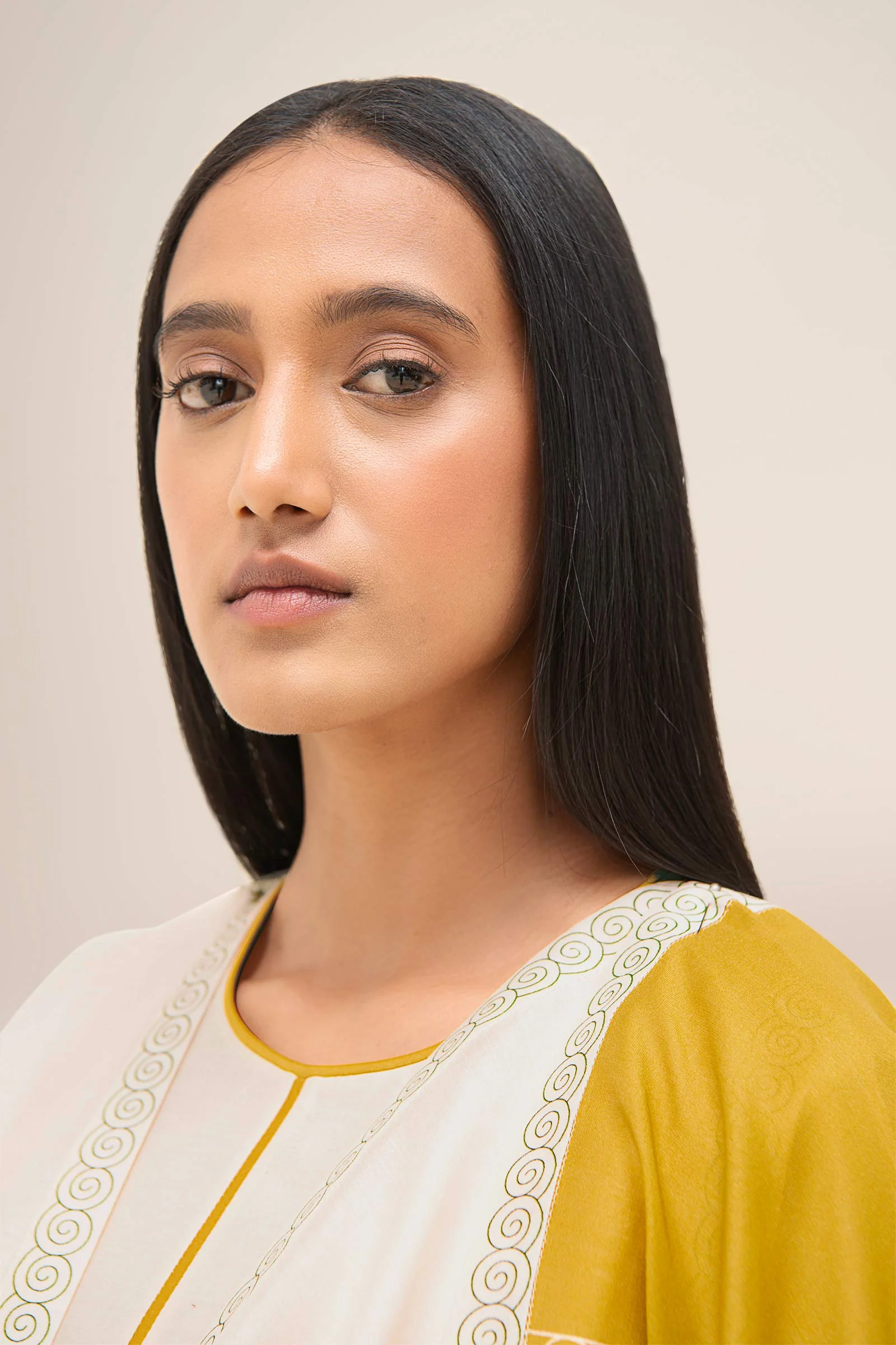 Koyal Kurta Set - Image 10