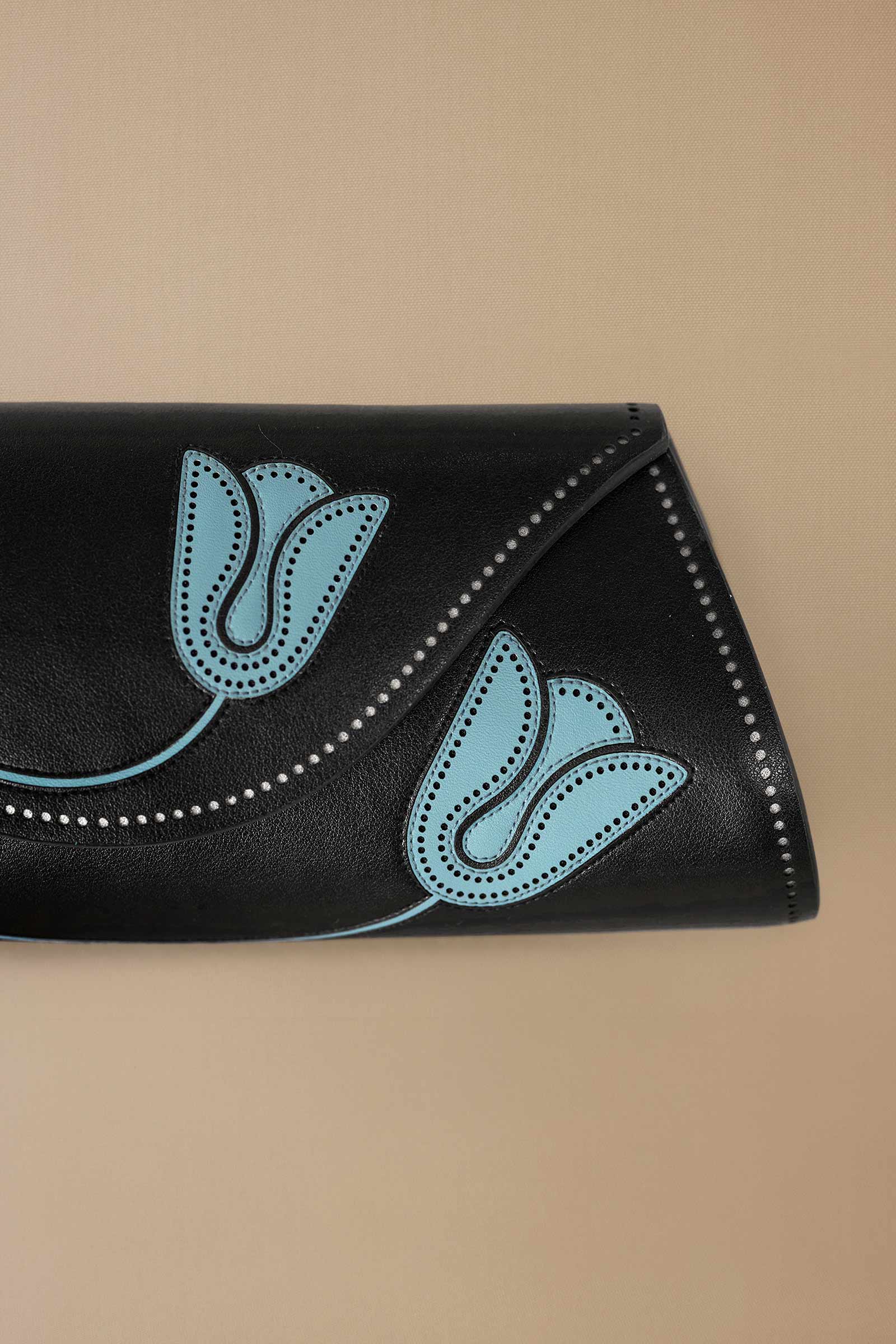 Mia Clutch - Image 5