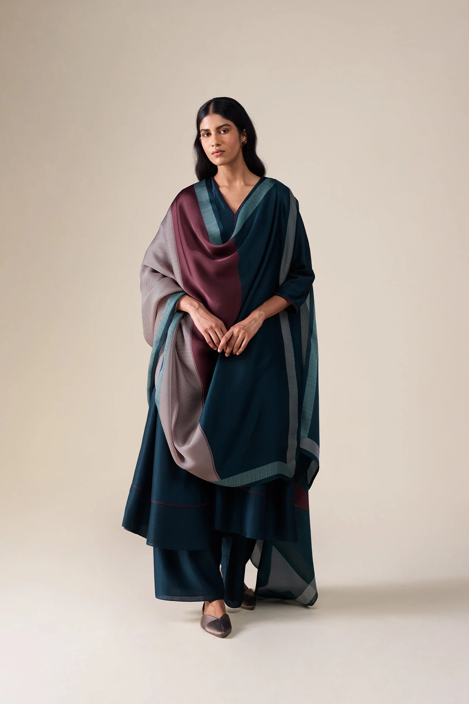 Milap Kurta Set - Image 2