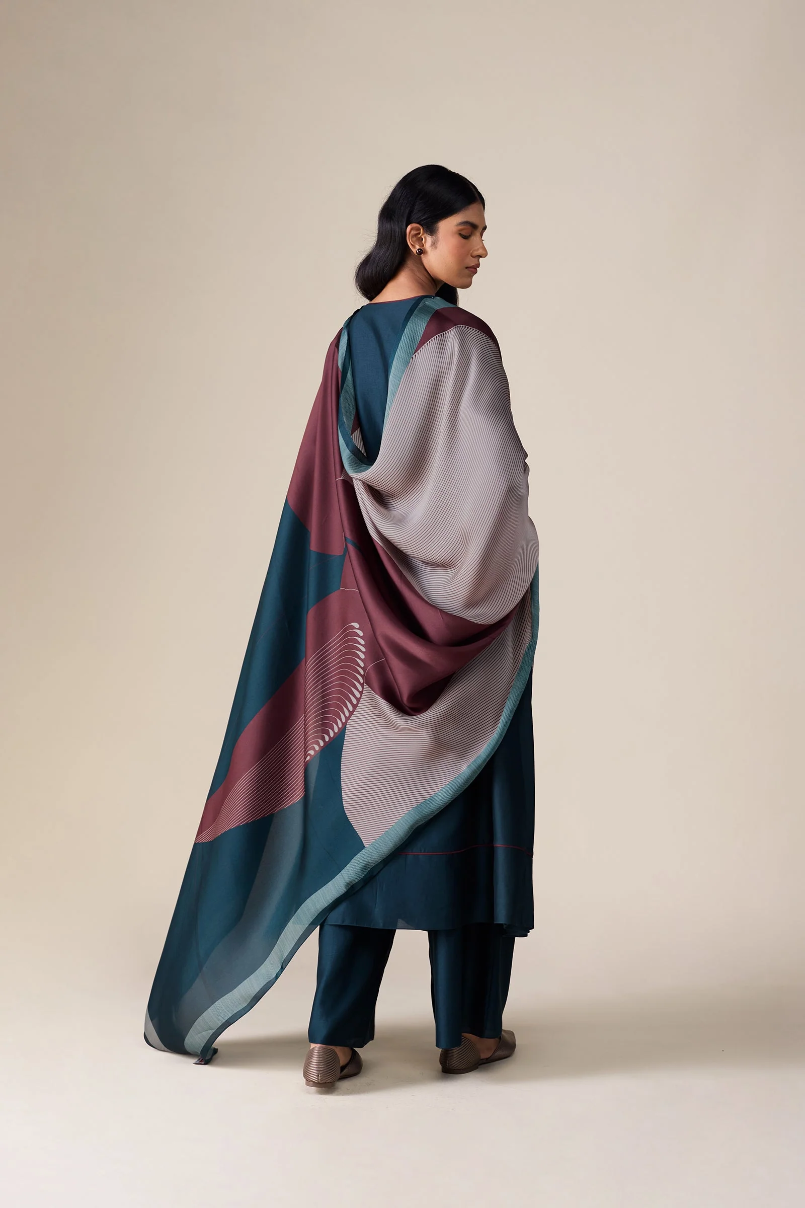 Milap Kurta Set - Image 7