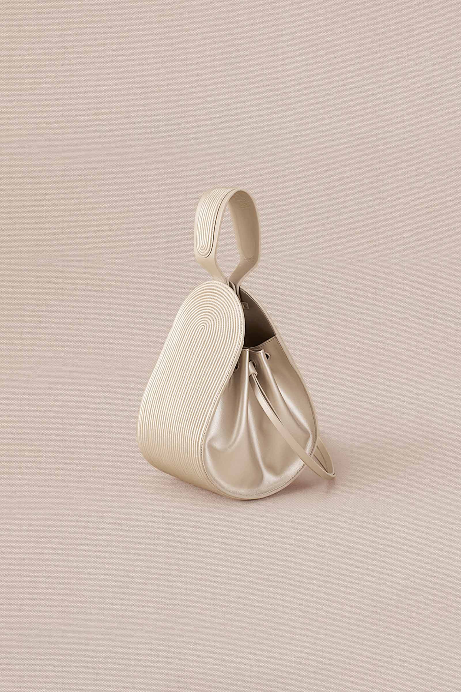 Nésara Bucket Bag - Image 3