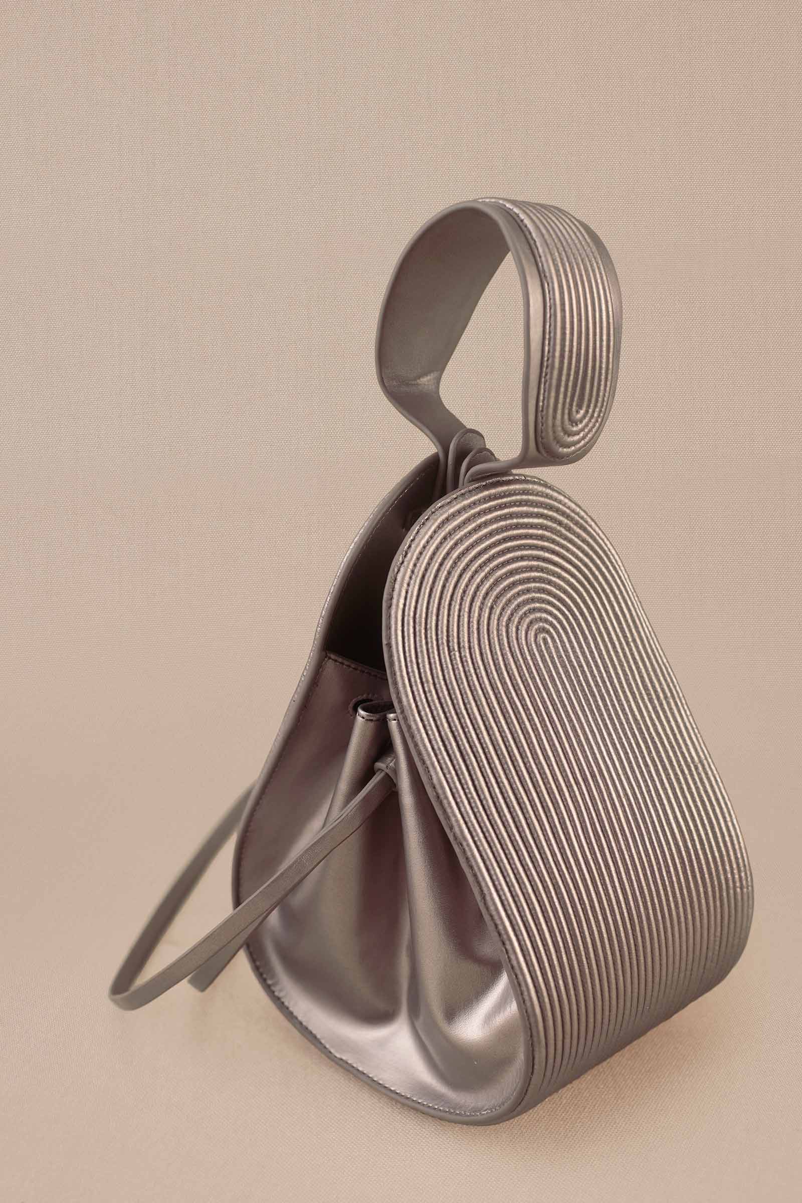 Nésara Bucket Bag - Image 6