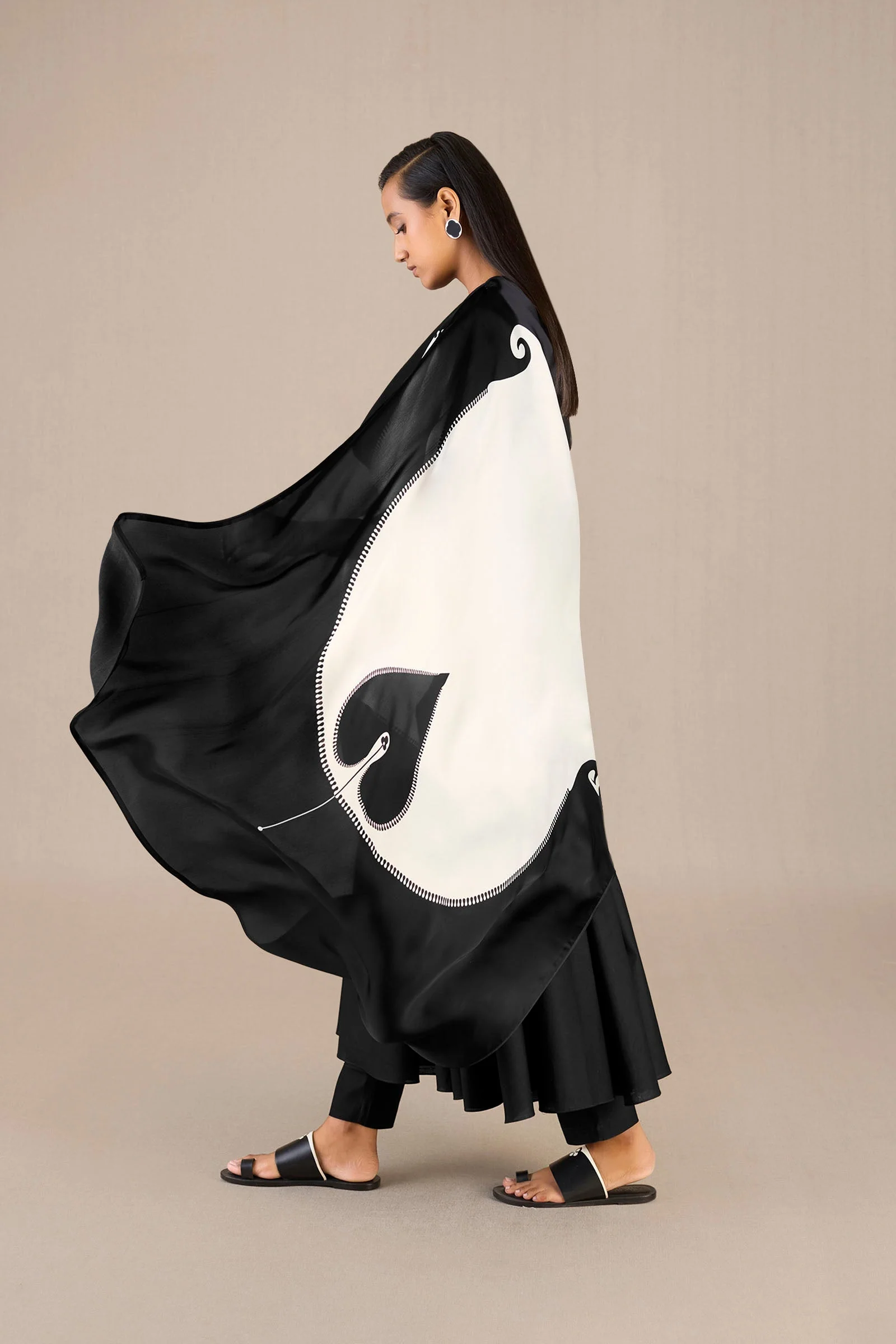 Sadah Kurta Set - Image 3