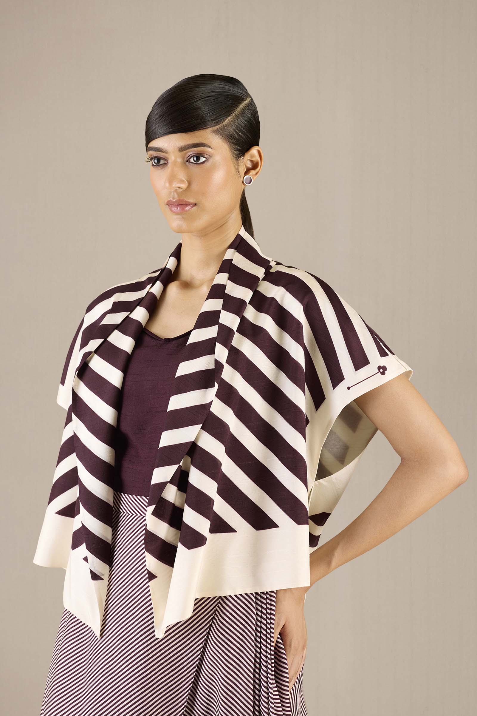 Safiya Jacket Set - Image 3