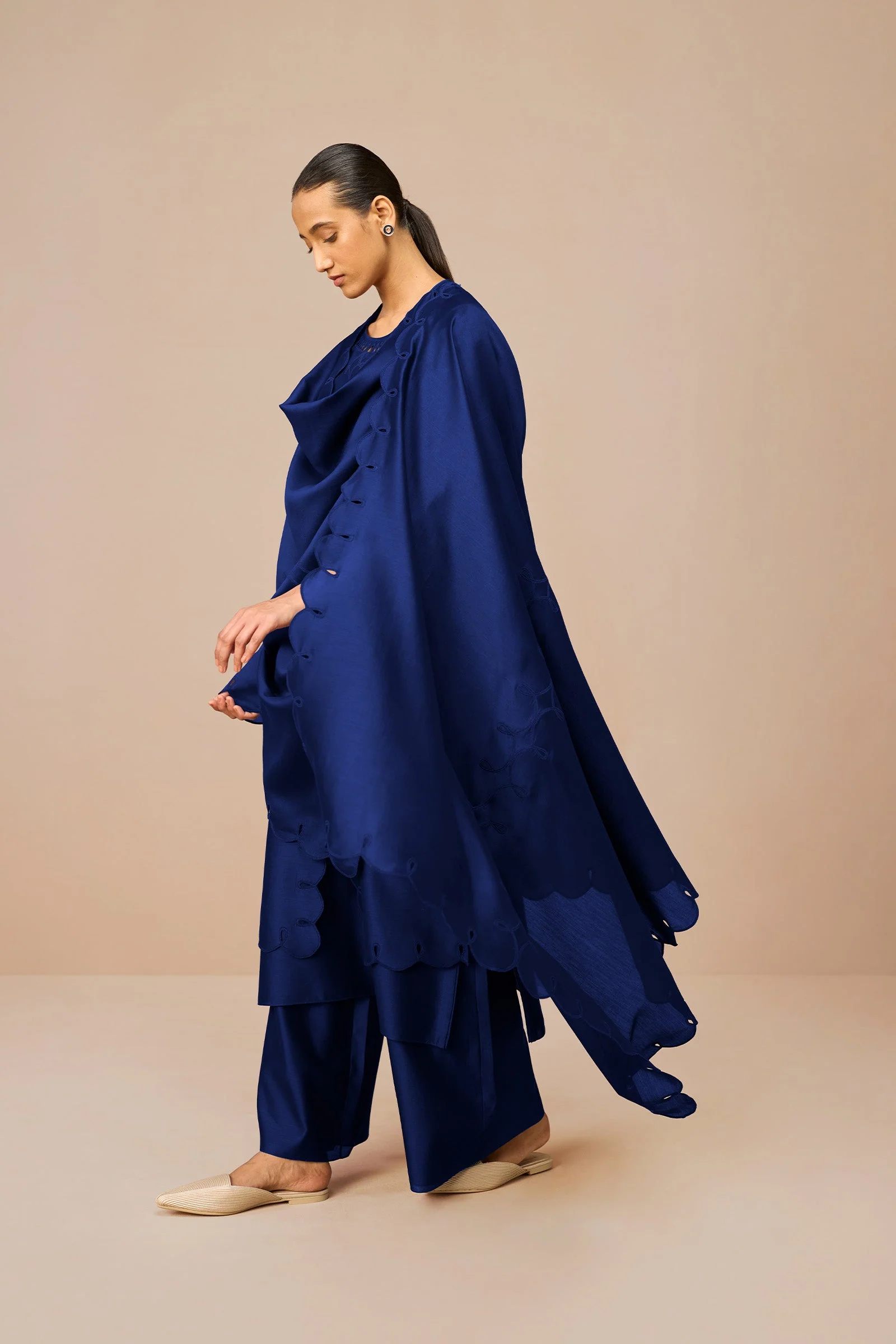 Svara Kurta Set - Image 2