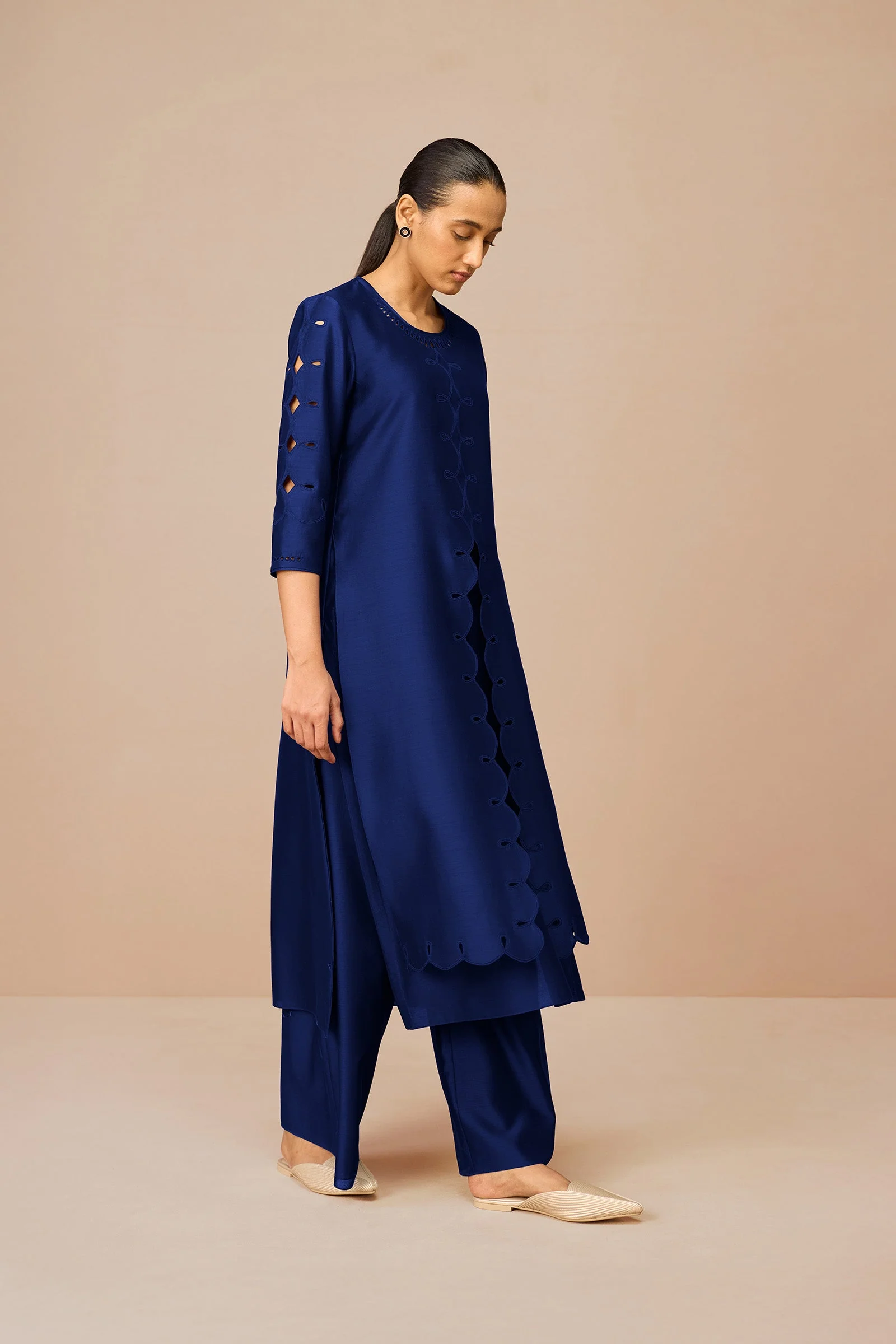 Svara Kurta Set - Image 6