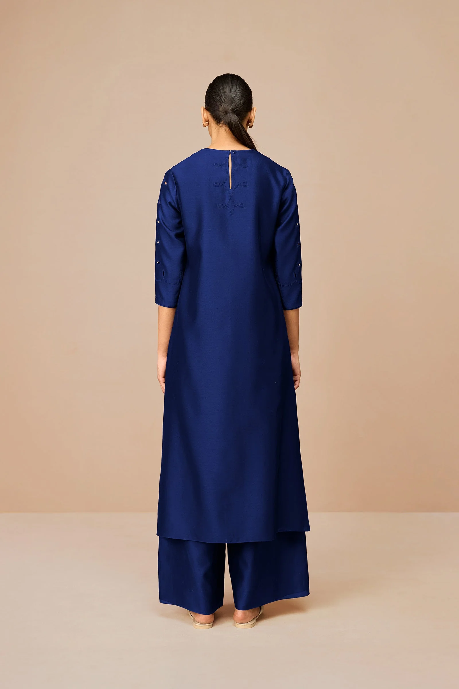 Svara Kurta Set - Image 7