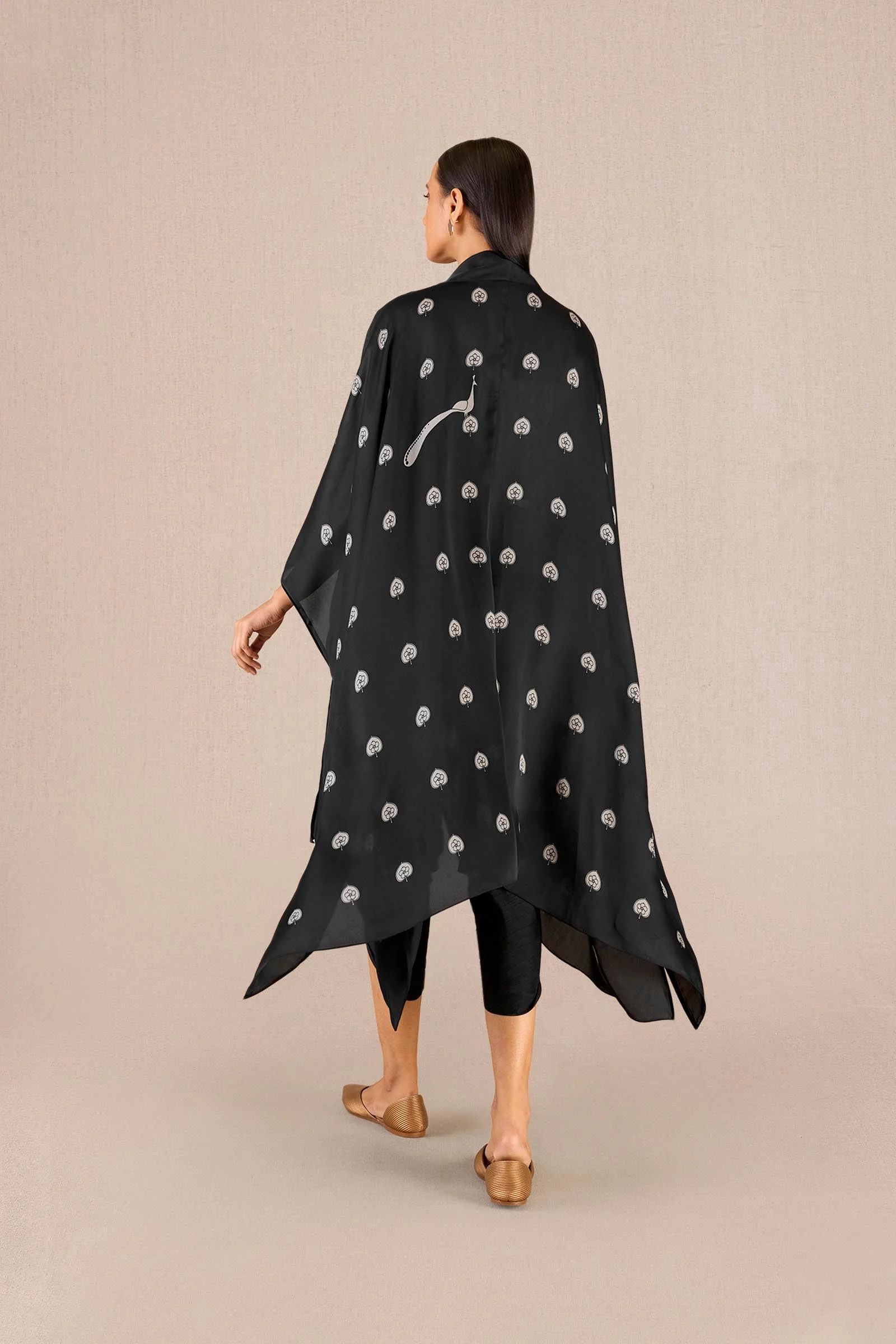 Umaya Cape Set - Image 7