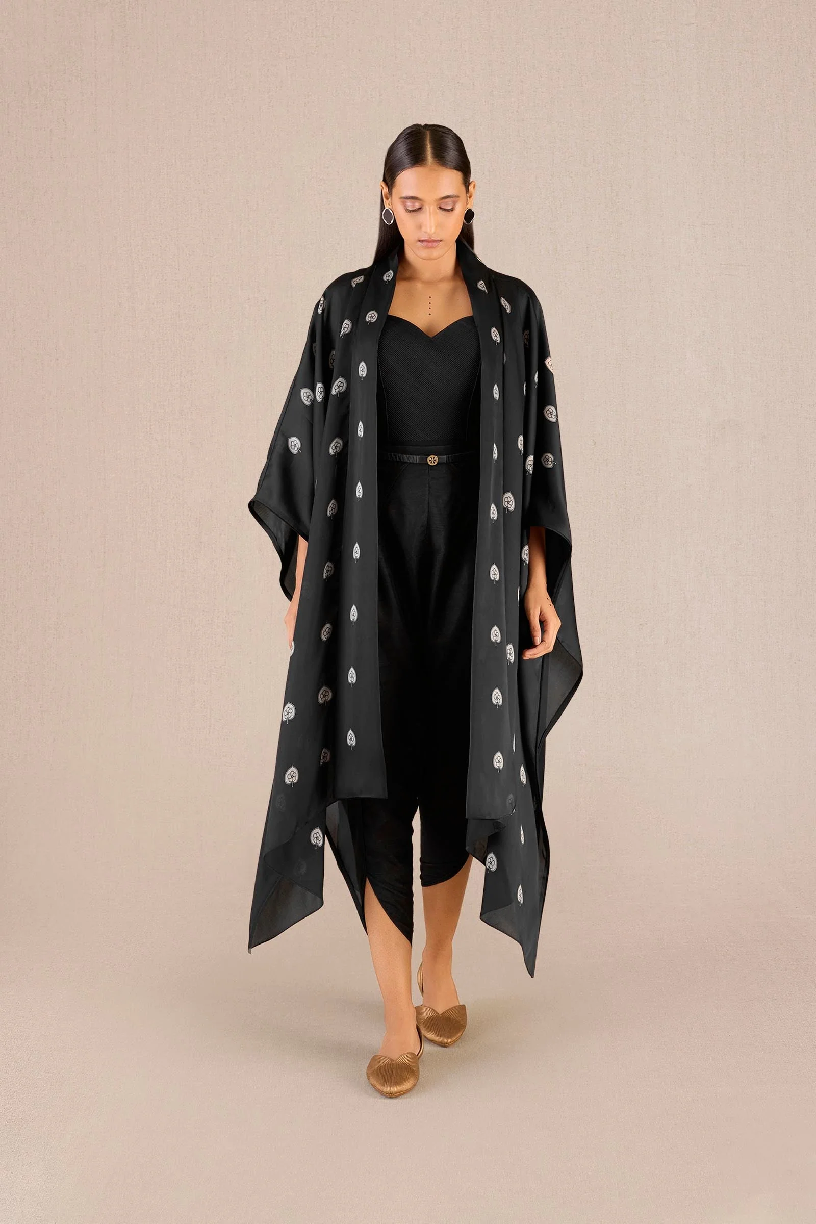 Umaya Cape Set - Image 9