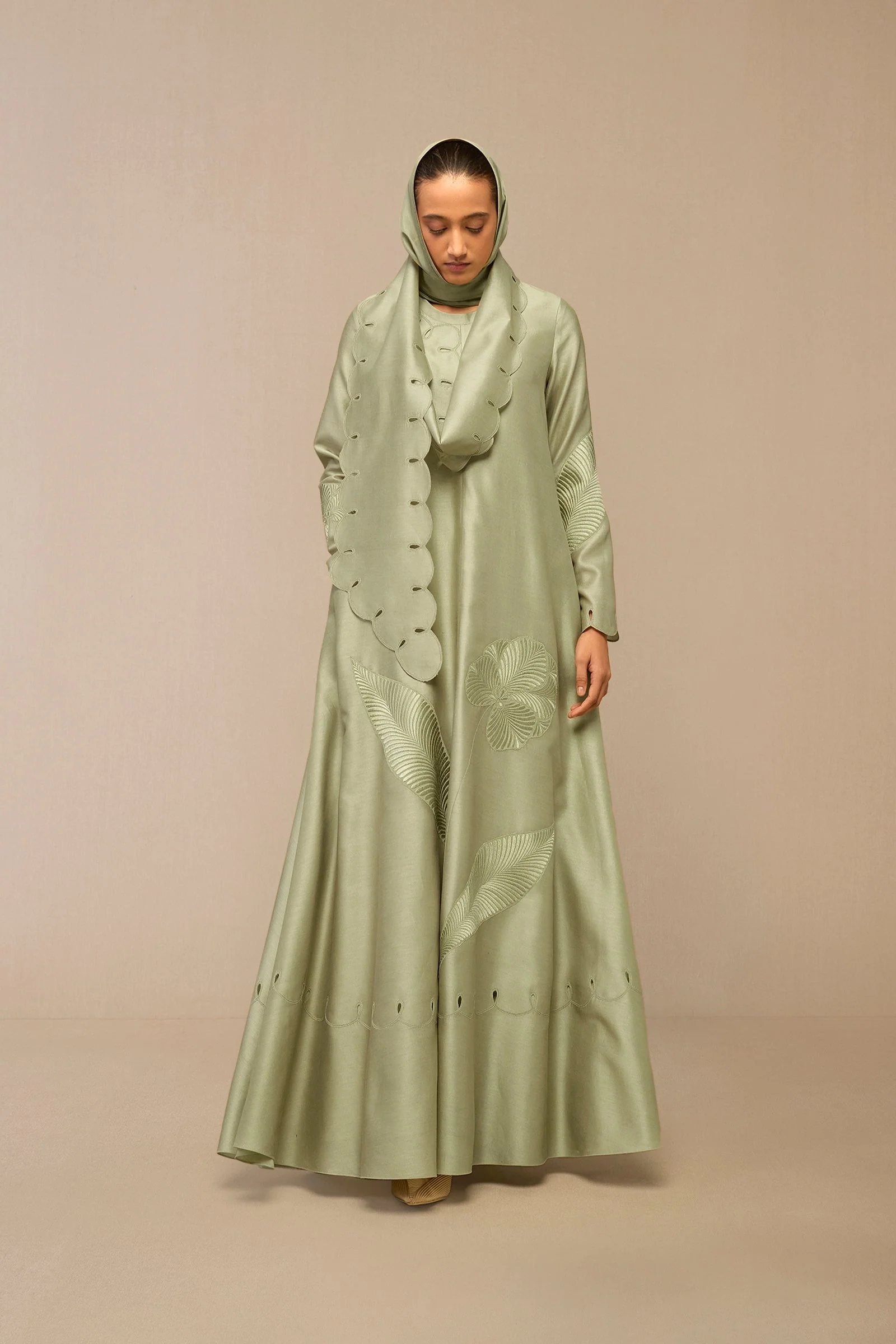 Zainat Dress - Image 2